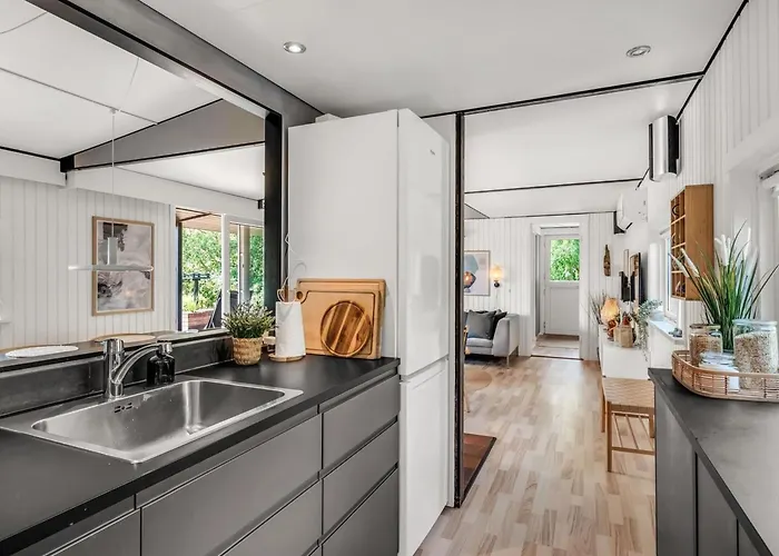 Fatima - 1km From The Sea By Interhome